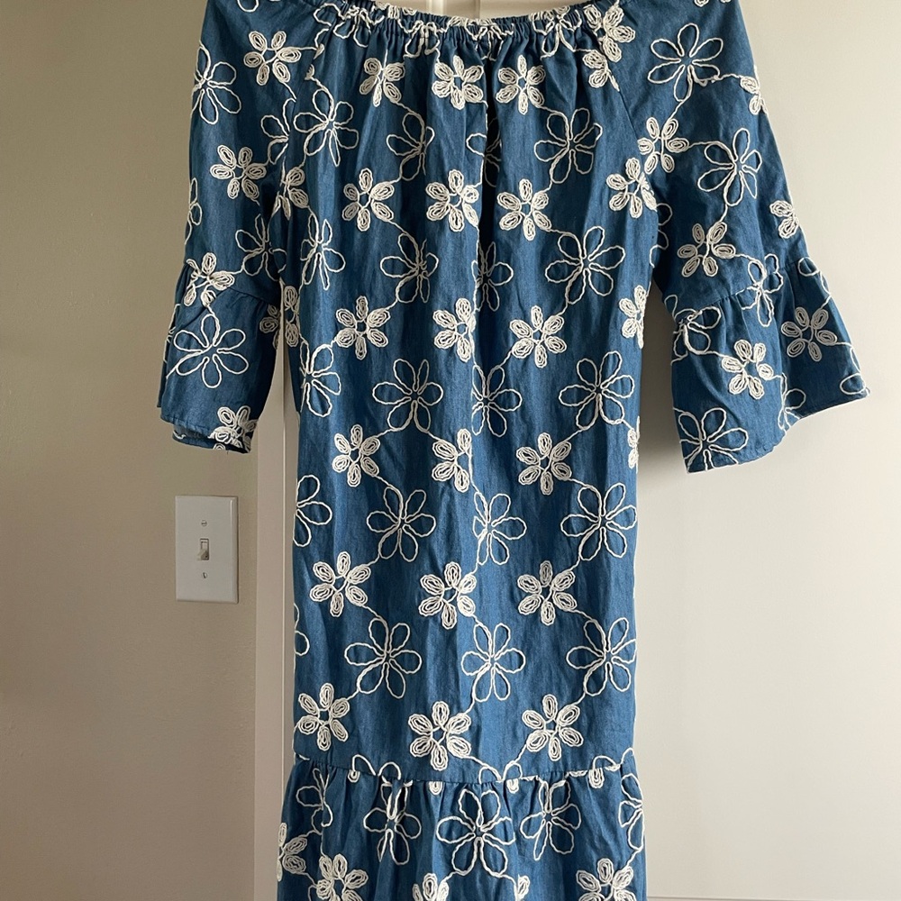 Blue Floral Embroidered Babydoll Dress 100% Cotton Sz Small With Pockets NWT